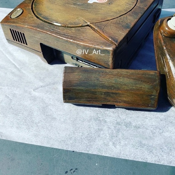 Custom Wooden Sega Dreamcast - Picture 4 of 10